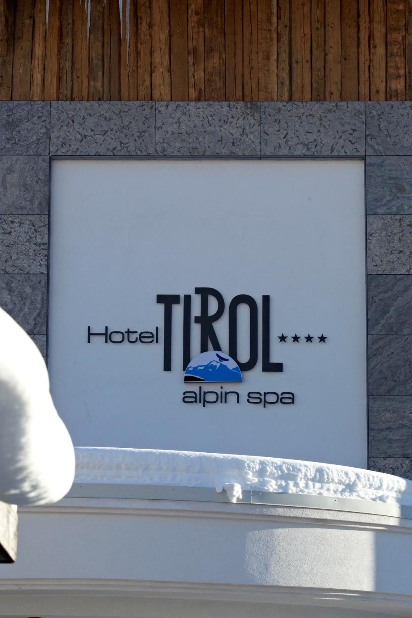 Hotel Tirol イシュグル エクステリア 写真