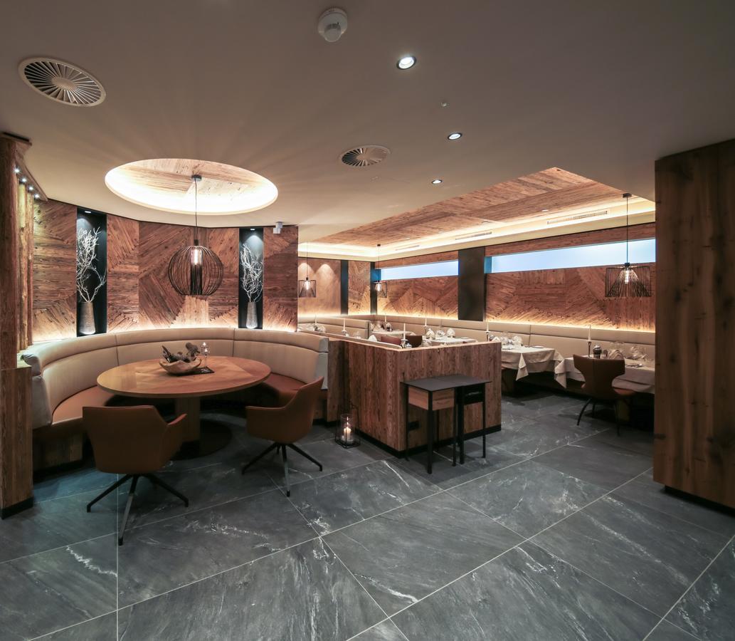 Hotel Tirol イシュグル エクステリア 写真