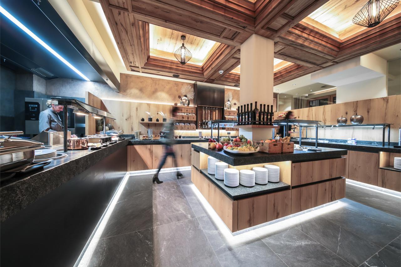 Hotel Tirol イシュグル エクステリア 写真