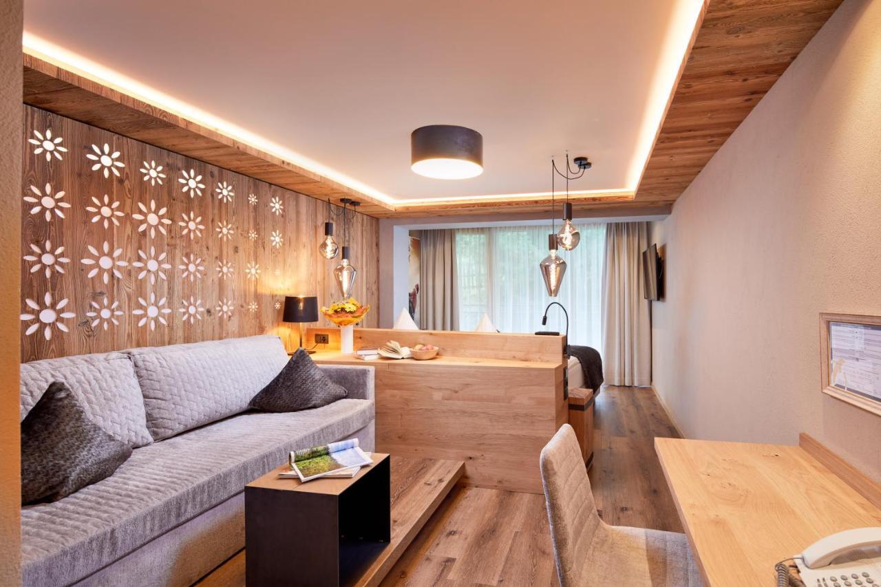 Hotel Tirol イシュグル エクステリア 写真